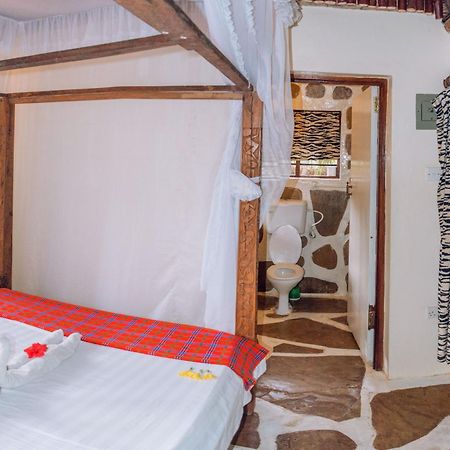 Kijani Cottages In Diani 디아니 해변 외부 사진