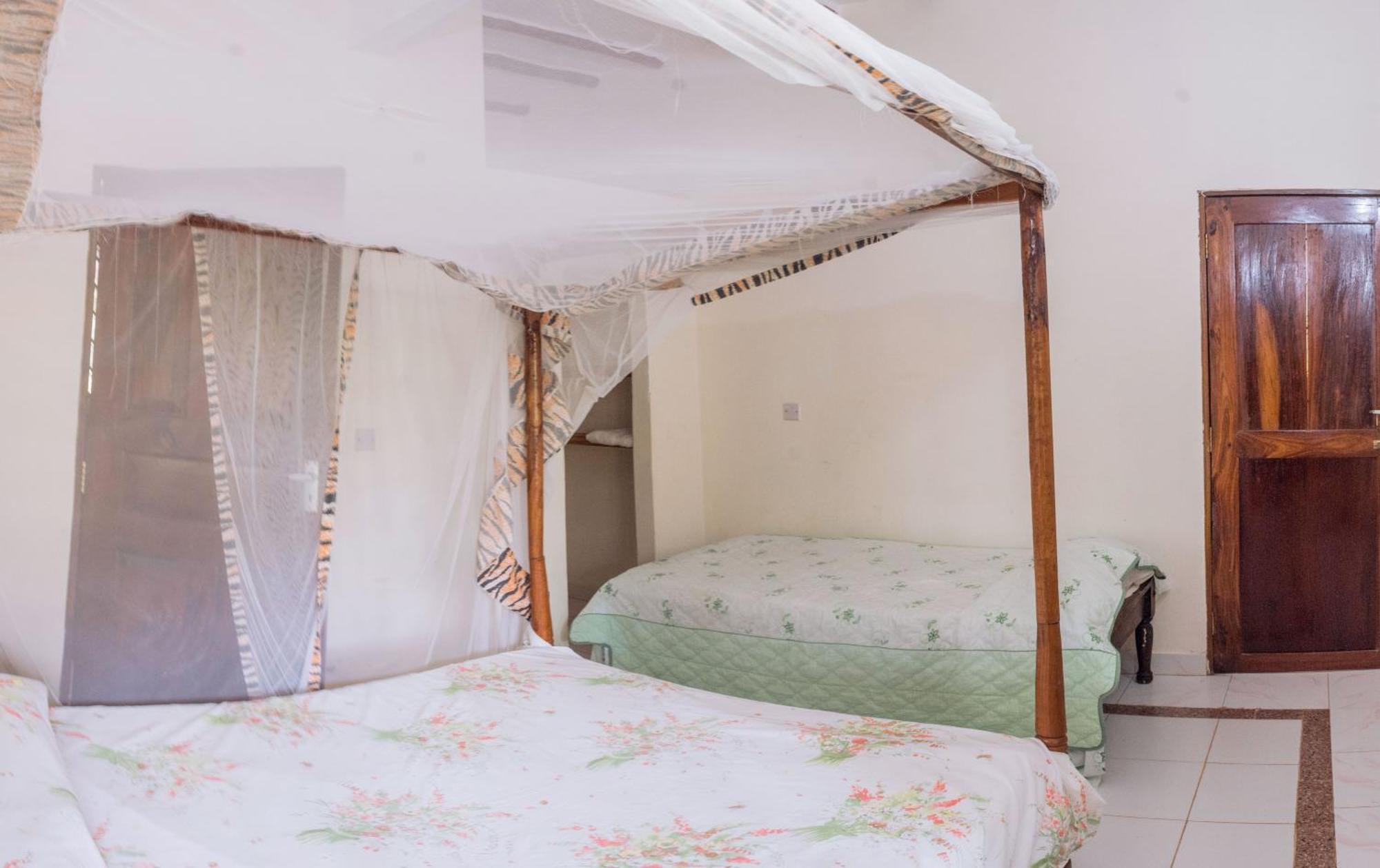 Kijani Cottages In Diani 디아니 해변 외부 사진
