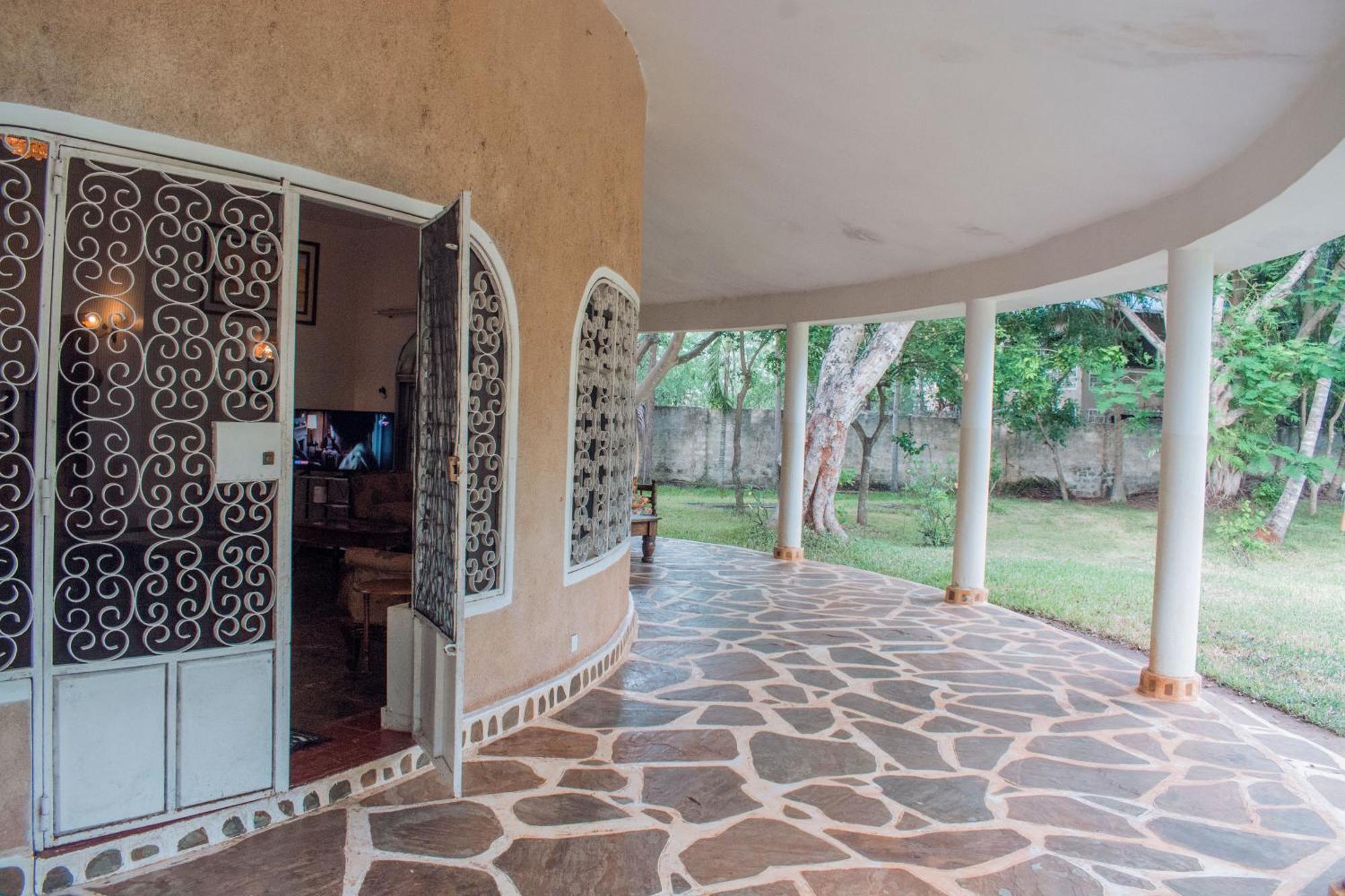 Kijani Cottages In Diani 디아니 해변 외부 사진