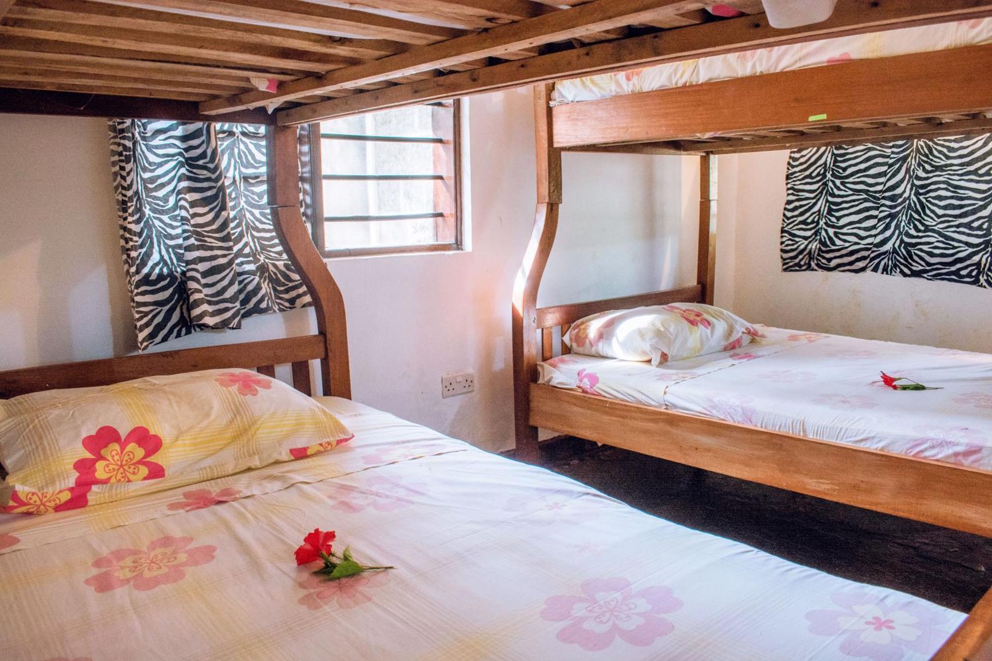 Kijani Cottages In Diani 디아니 해변 외부 사진