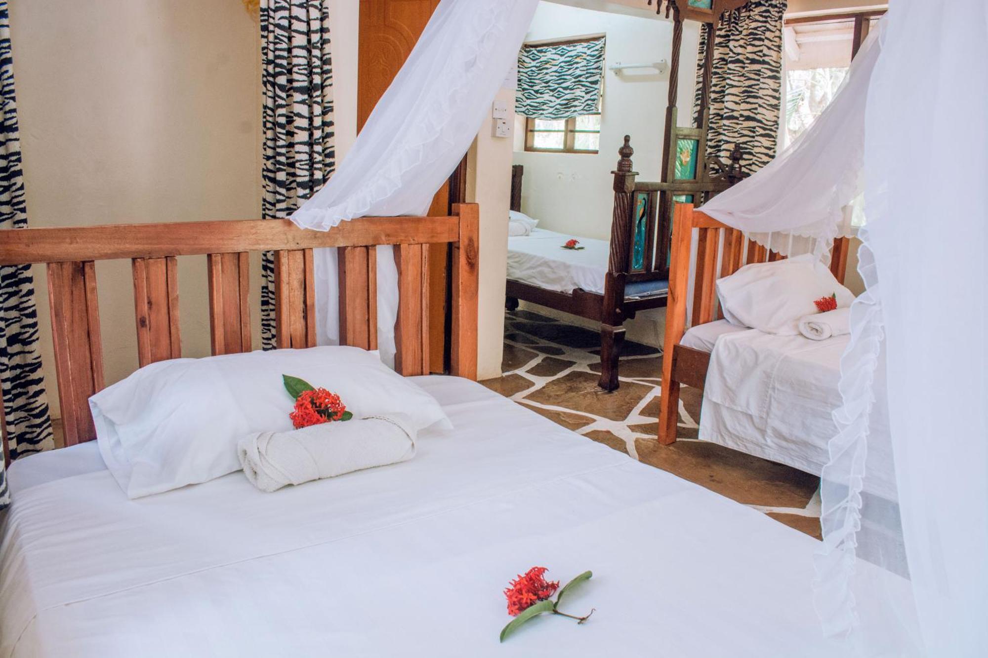 Kijani Cottages In Diani 디아니 해변 외부 사진