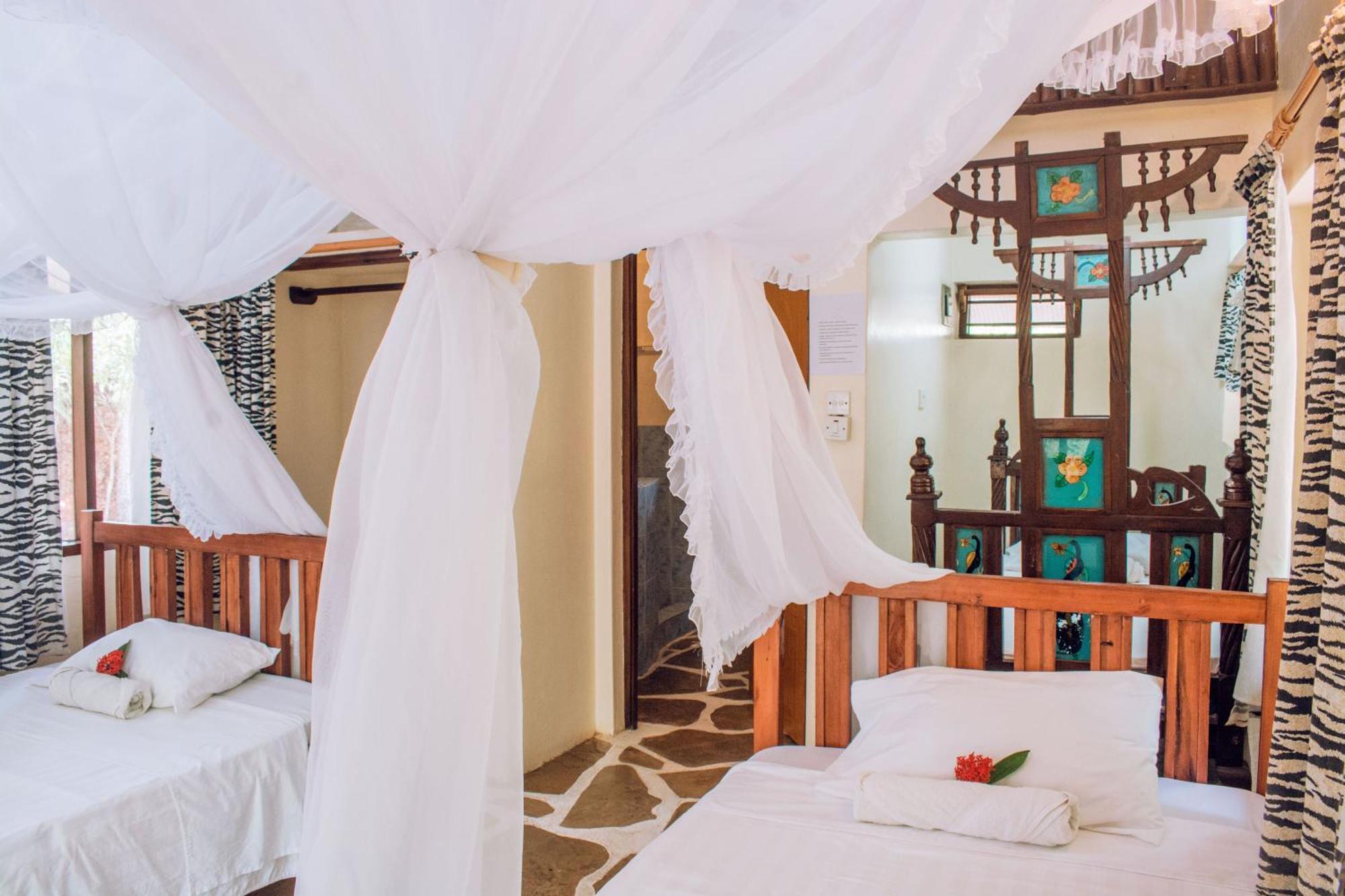 Kijani Cottages In Diani 디아니 해변 외부 사진
