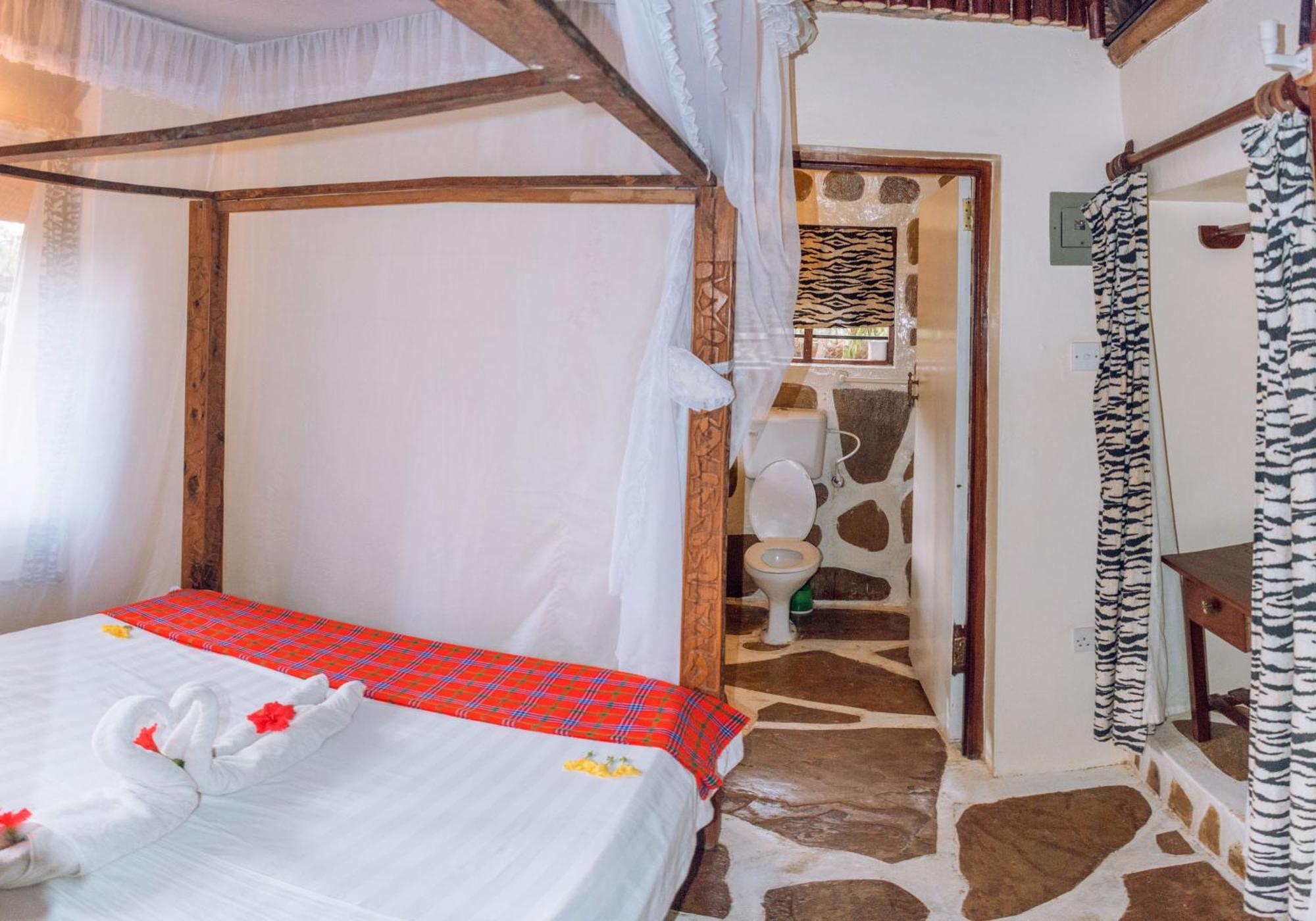 Kijani Cottages In Diani 디아니 해변 외부 사진