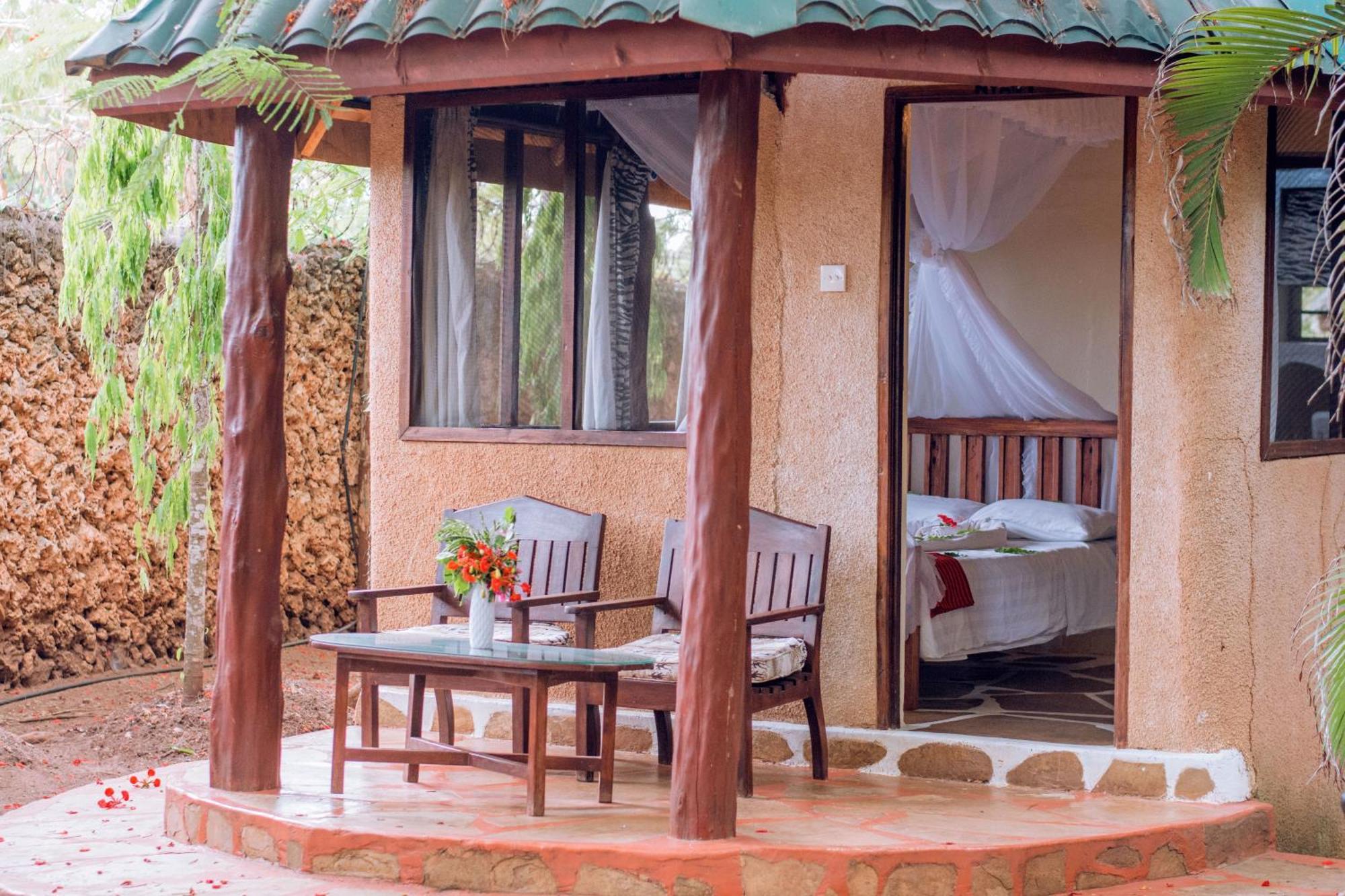 Kijani Cottages In Diani 디아니 해변 외부 사진